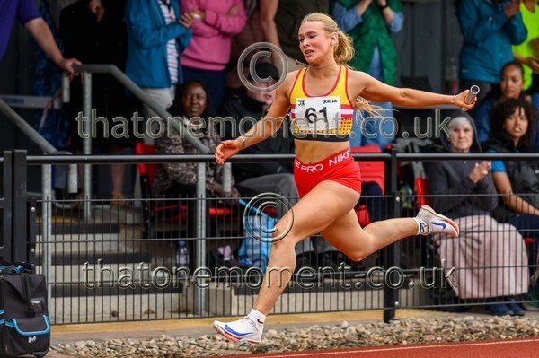 Relays25-917319 - Track Female Set One