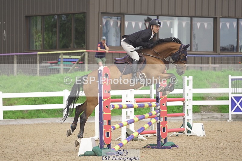 230810A-132804-02421 - Cls 4 1.05m Amateur Quali