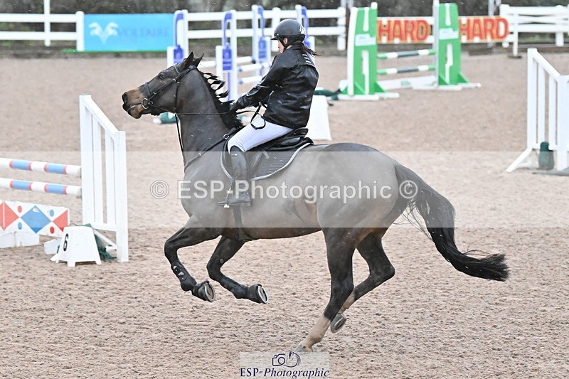 231210A-090602-02031 - Cls 15 British Novice