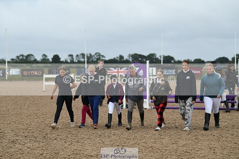 250807-094128-00054 - 60cms Round 1