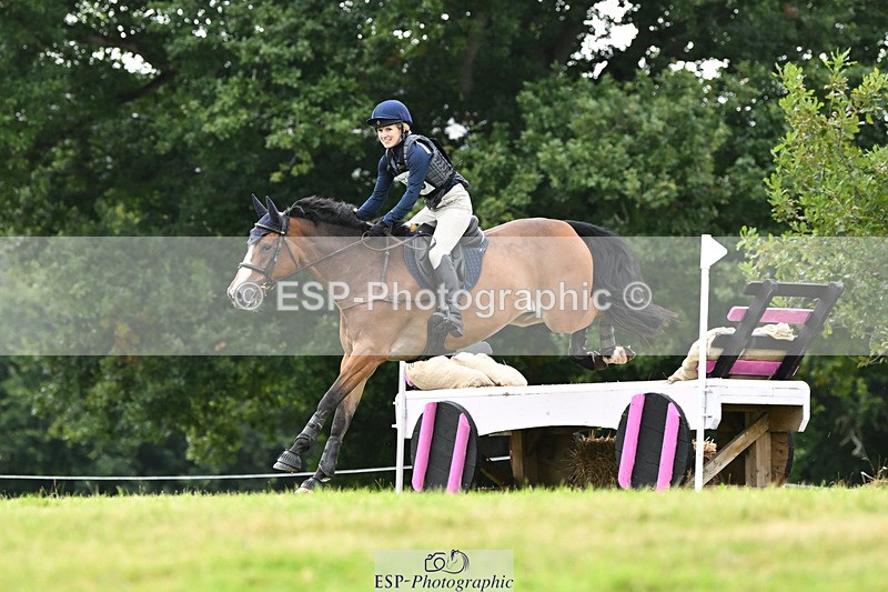 240825X-180716-38133 - 80cm XC 17.30 to End