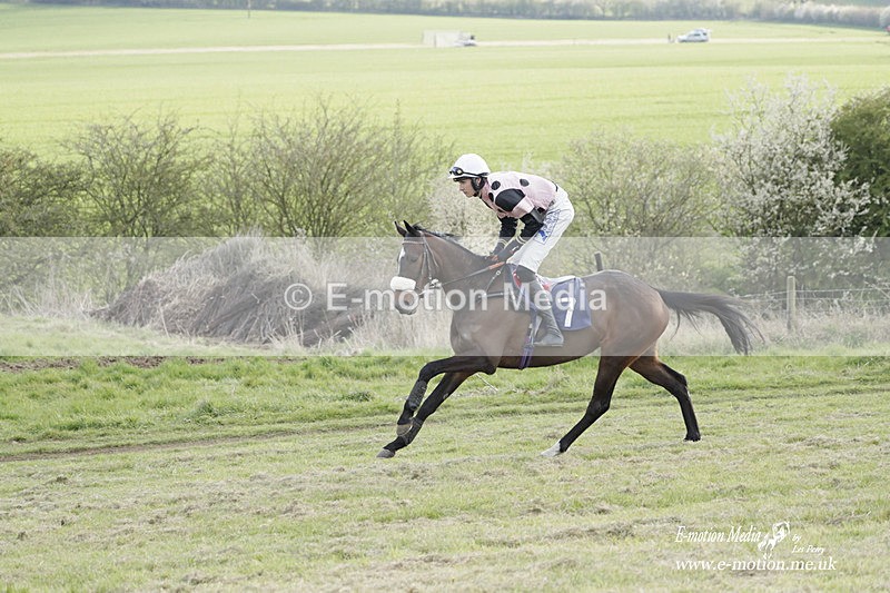 PtP 080423 945 - Dingley Races The Woodland Pytchley Hunt PtP 08/04/23