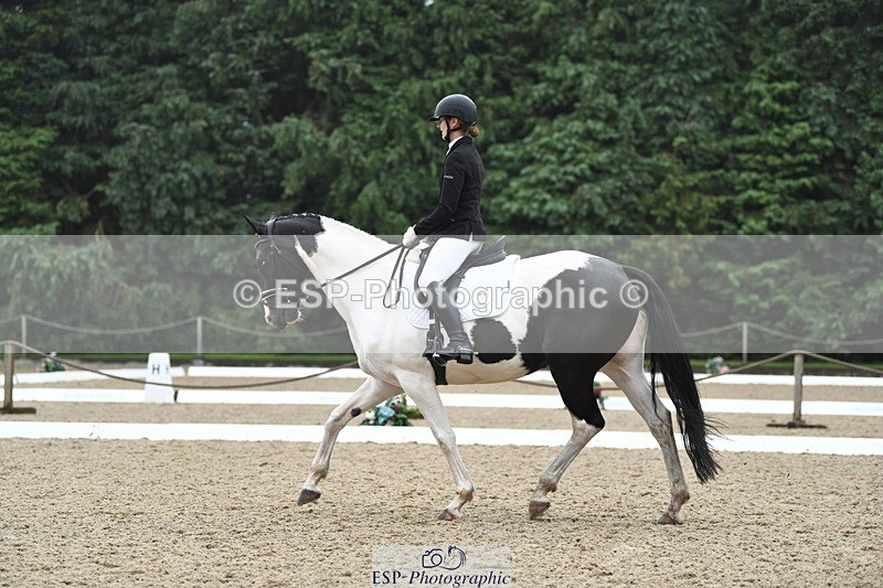240720-113353-04323 - 123-Michelle_Wallis-Alvescot_Winning_Mood