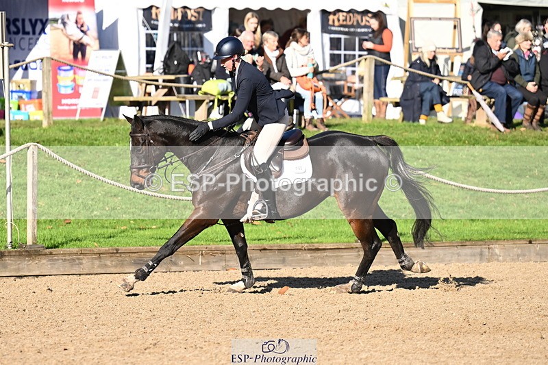 251024A-111456-06750 - B-165-Chloe.Pearson