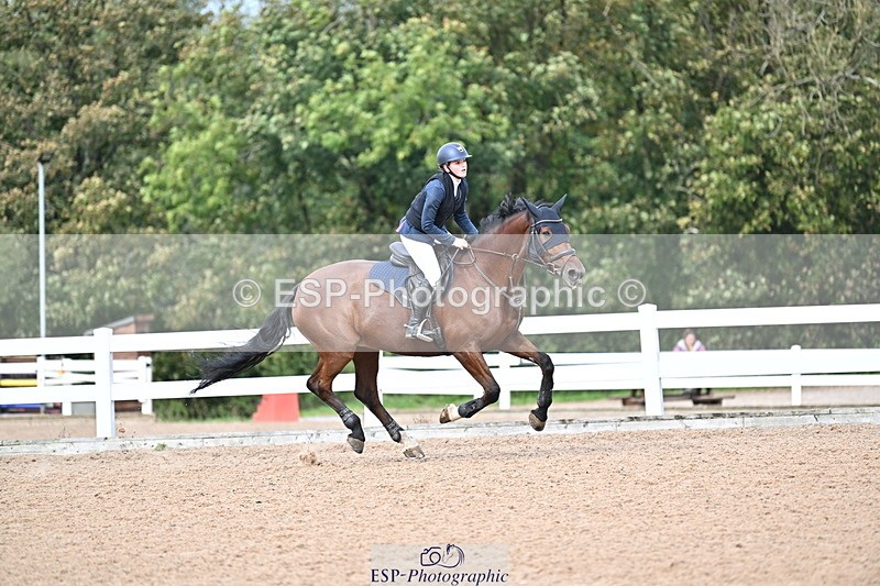 241004A-140251-02417 - Fri 11 1.10m amateur Quals