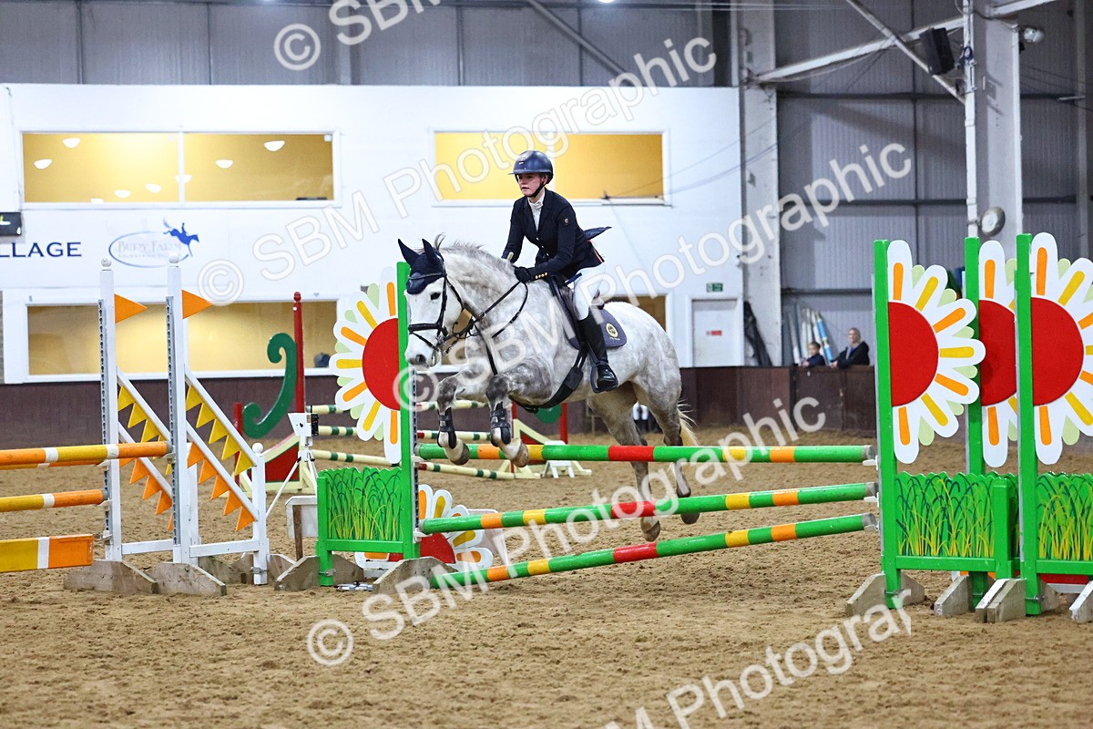SBM_002896 - Class 6 - Holly & Ivy Stakes - 90cm