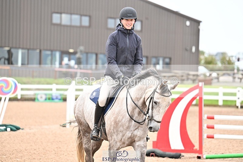 250917-102910-00071 - Cls 1 British Novice and 90cm Open