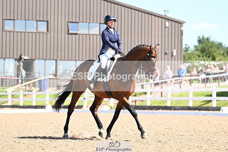 240816A-113332-04066 - 198-Lindsey.Cheffings-Prima