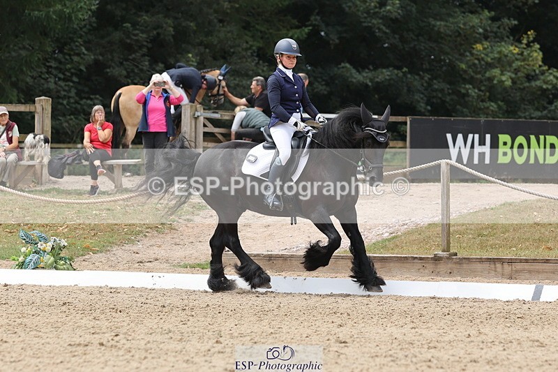 250718A-122134-01103 - 064-Marina.Greenaway-Hynholme.Gladiator