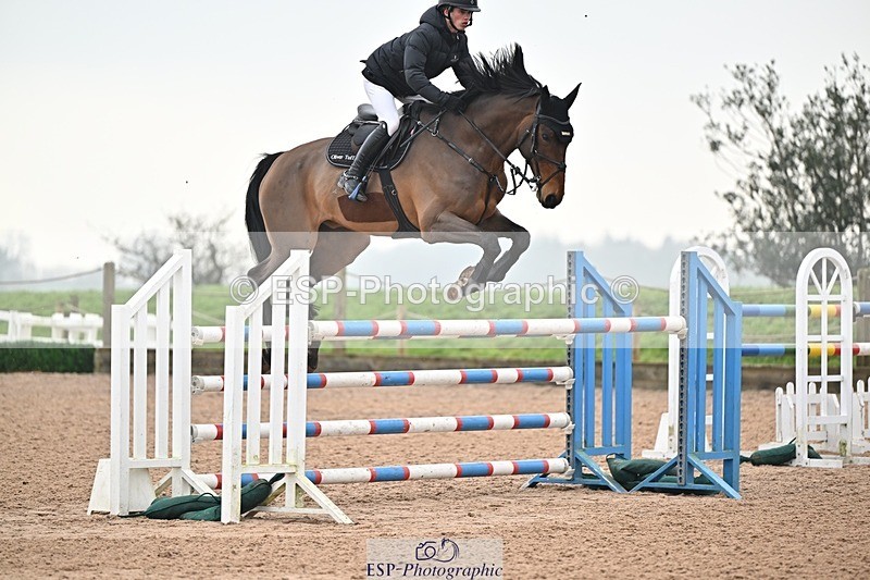 250122-143345-00663 - Cls 6 Foxhunter and 1.20m