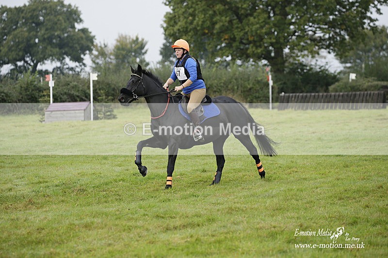  WWHT 171021 0882 - Open Novice (0.80m)  17/10/21