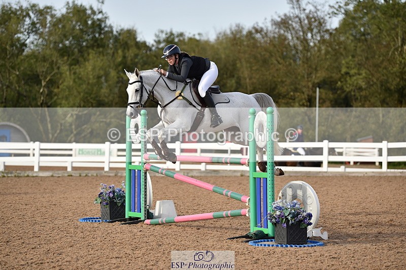 231015A-161136-09256 - Cls 27 1.10m Amateur Q 2nd R