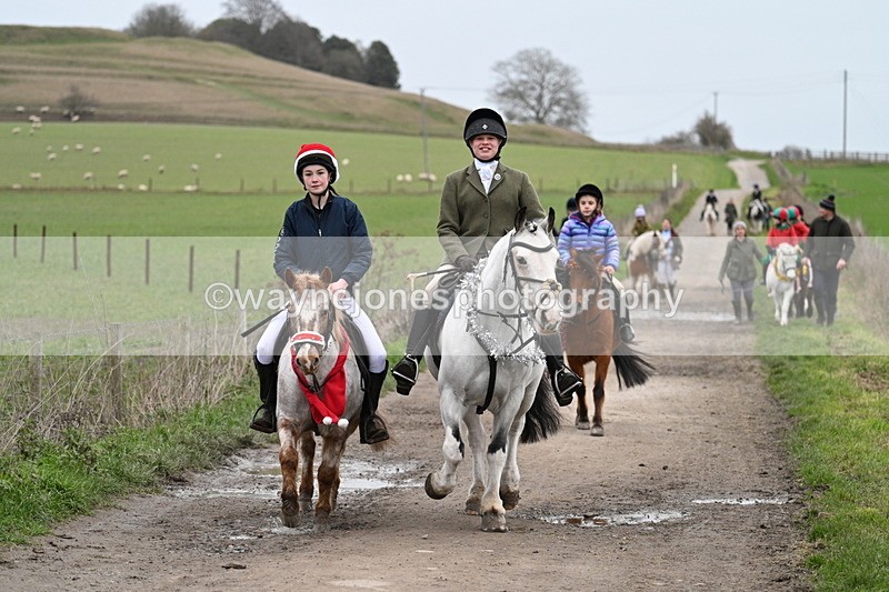 WJ7_1304 - Walk Home