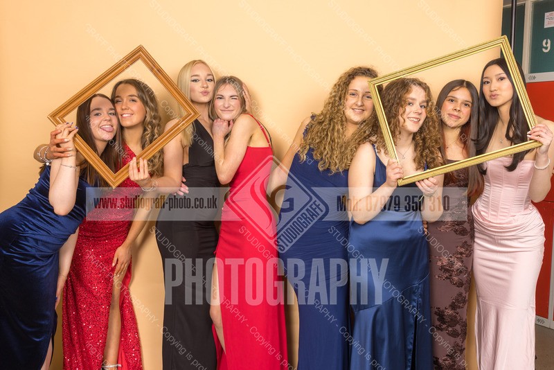 R5L1_2213 - Thurso high school 2025 - Senior prom