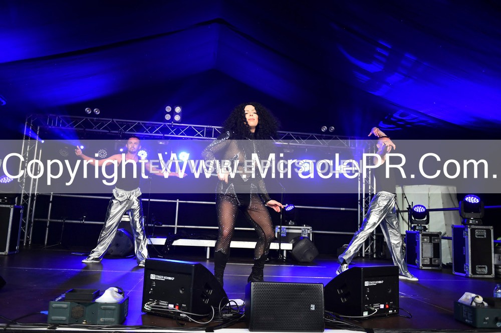 SH4_6139 - The Cher Experience