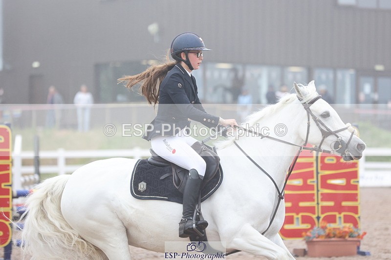 240630A-091414-11437 - Cls 30 British Novice and 80cm Open