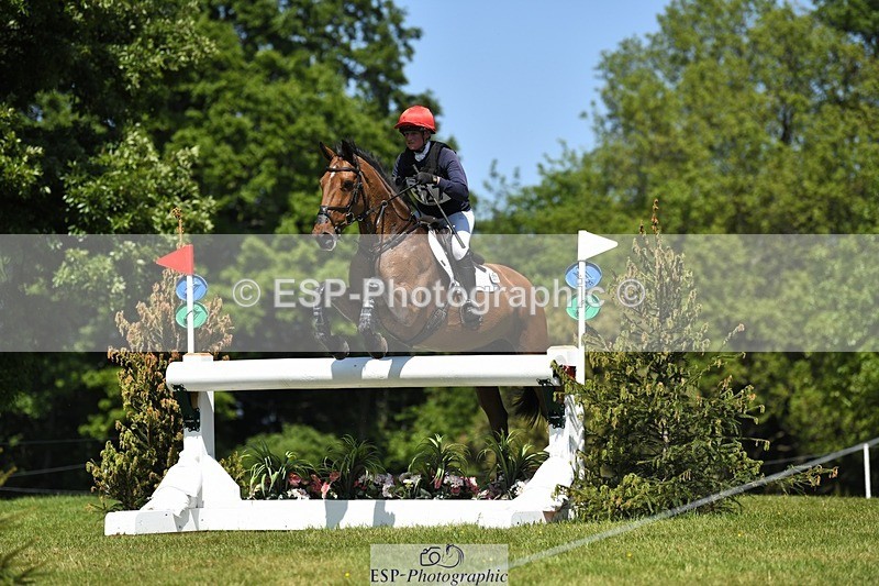 230527-142823-09918 - 327-ROMANTIC-Rosie_Fry-XC