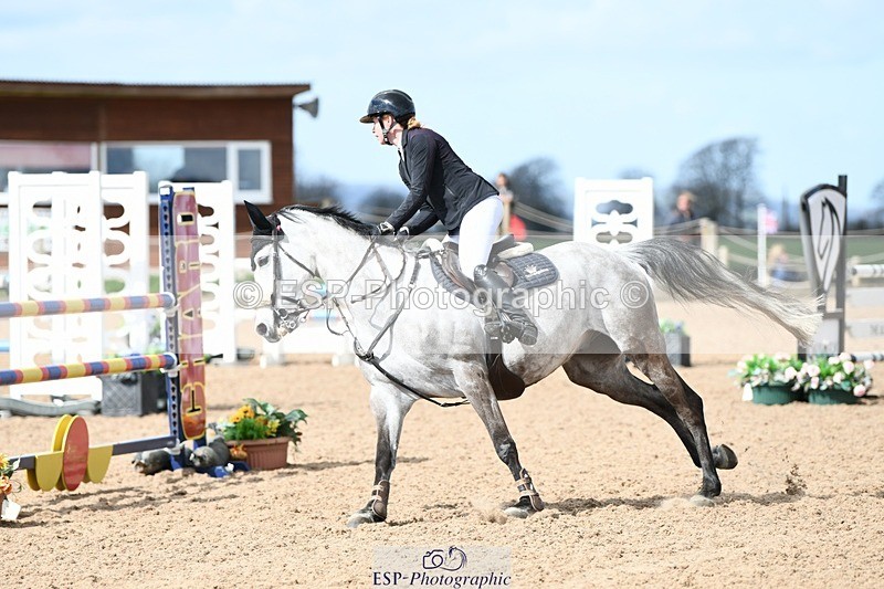 250328-111950-00736 - Cls 2 Snr Newcomers