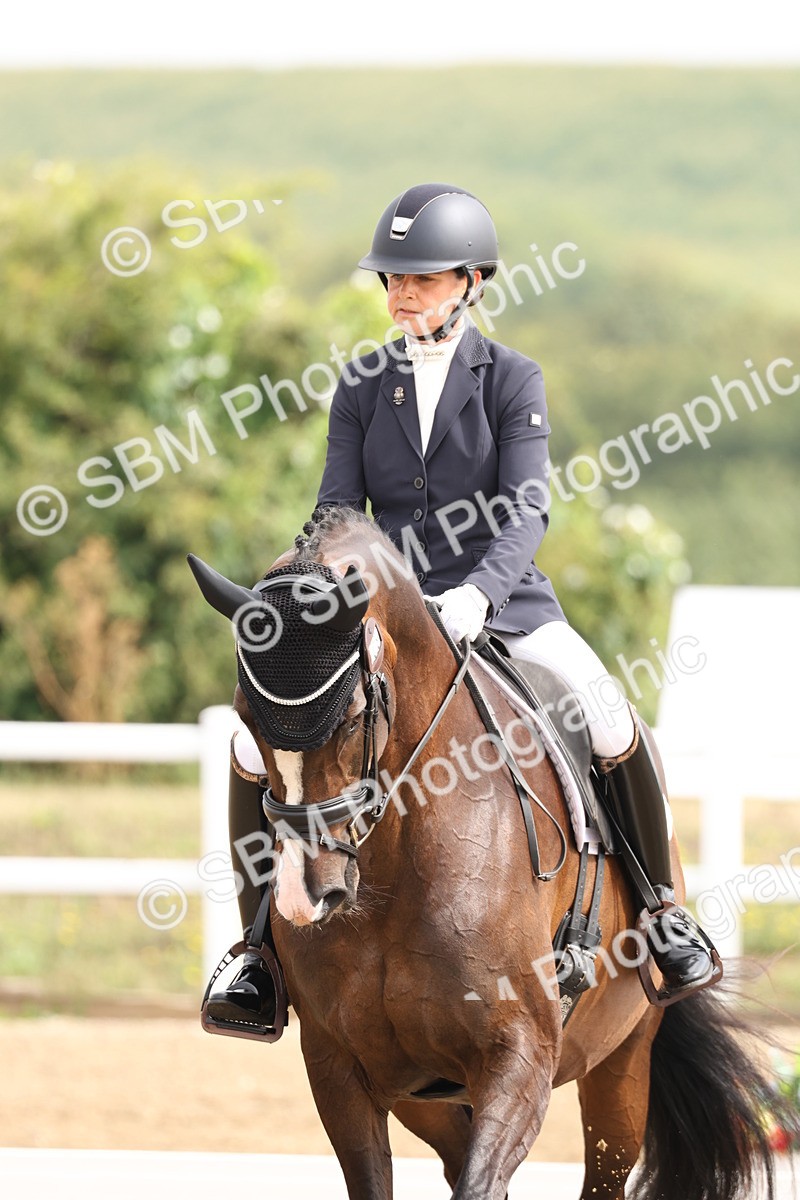 SBM_005504 - Class 6 - Novice 6 - 9.30-10.12