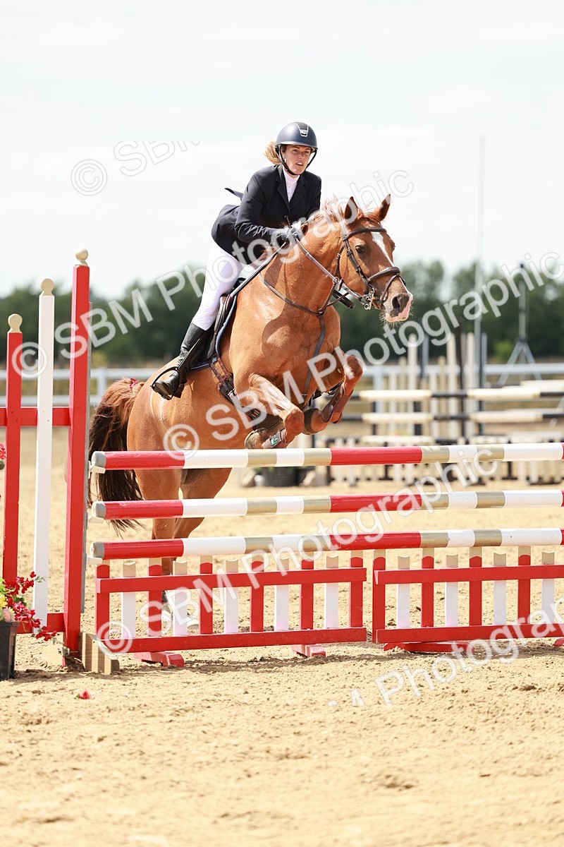 SBM_007621 - Class 3 - Senior Newcomers - 1.10m Open