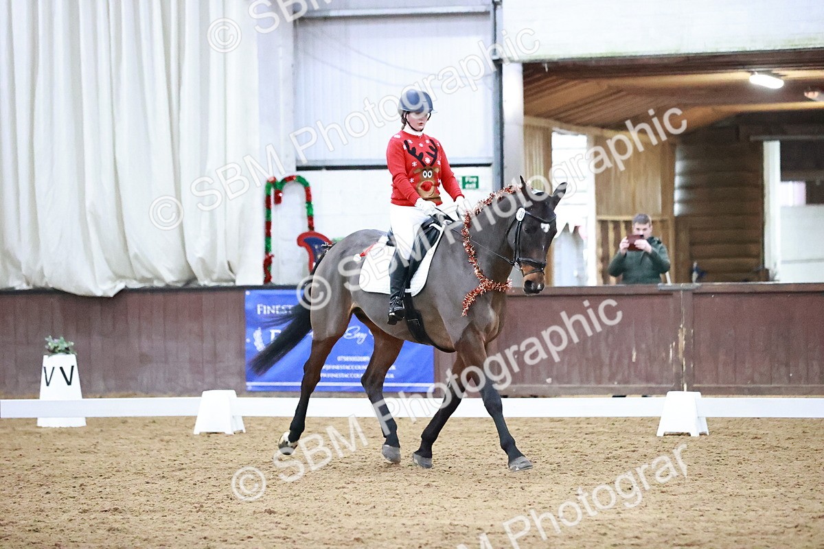 SBM_001800 - Class 9 - Novice 4