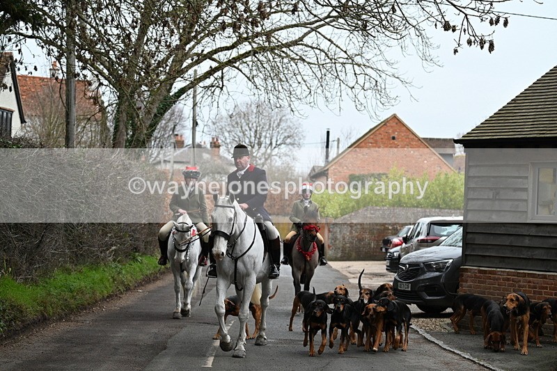 WJ7_1025 - Pub Corner