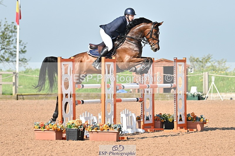 240512A-093015-16726 - Cls 47 Snr 1.20m Open