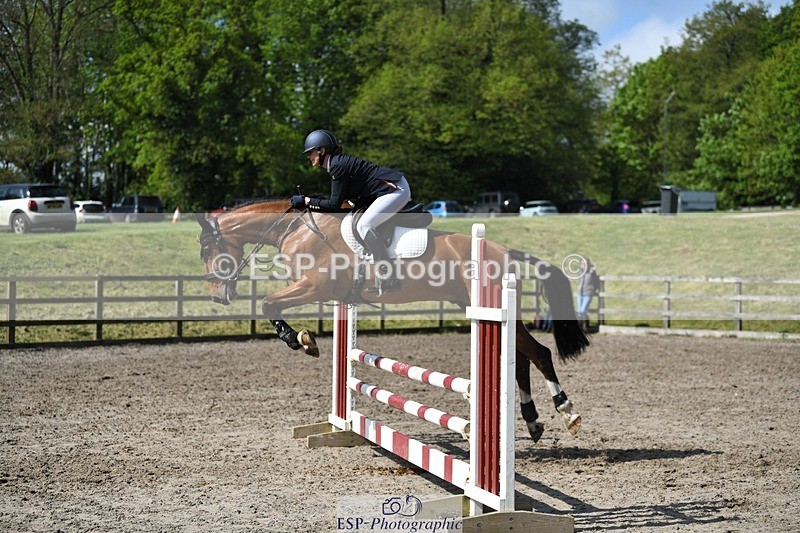 230512-102333-00514 - Cls 10 Snr 85cm Schooling