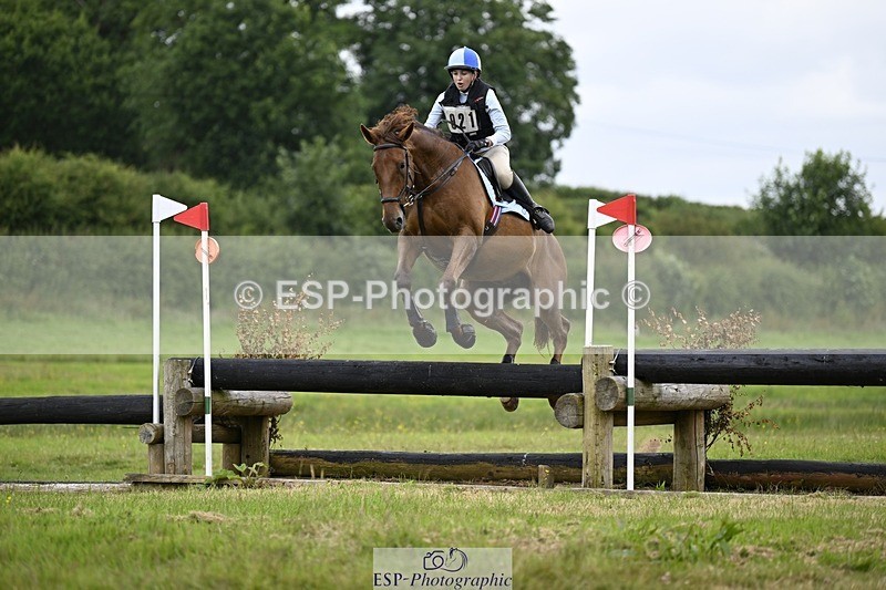 240630-123303-00885 - 921-Zoe_Richardson-Moonlight_Mayhem