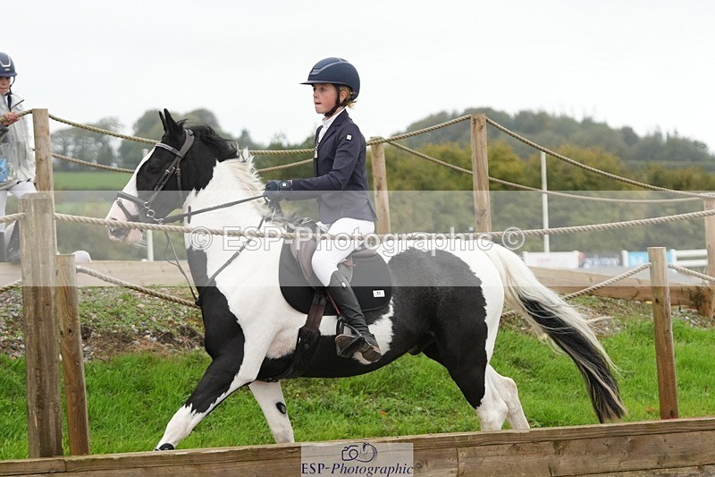 250920-160935-01566 - Cls 22 Pony Intro 90cm Derby