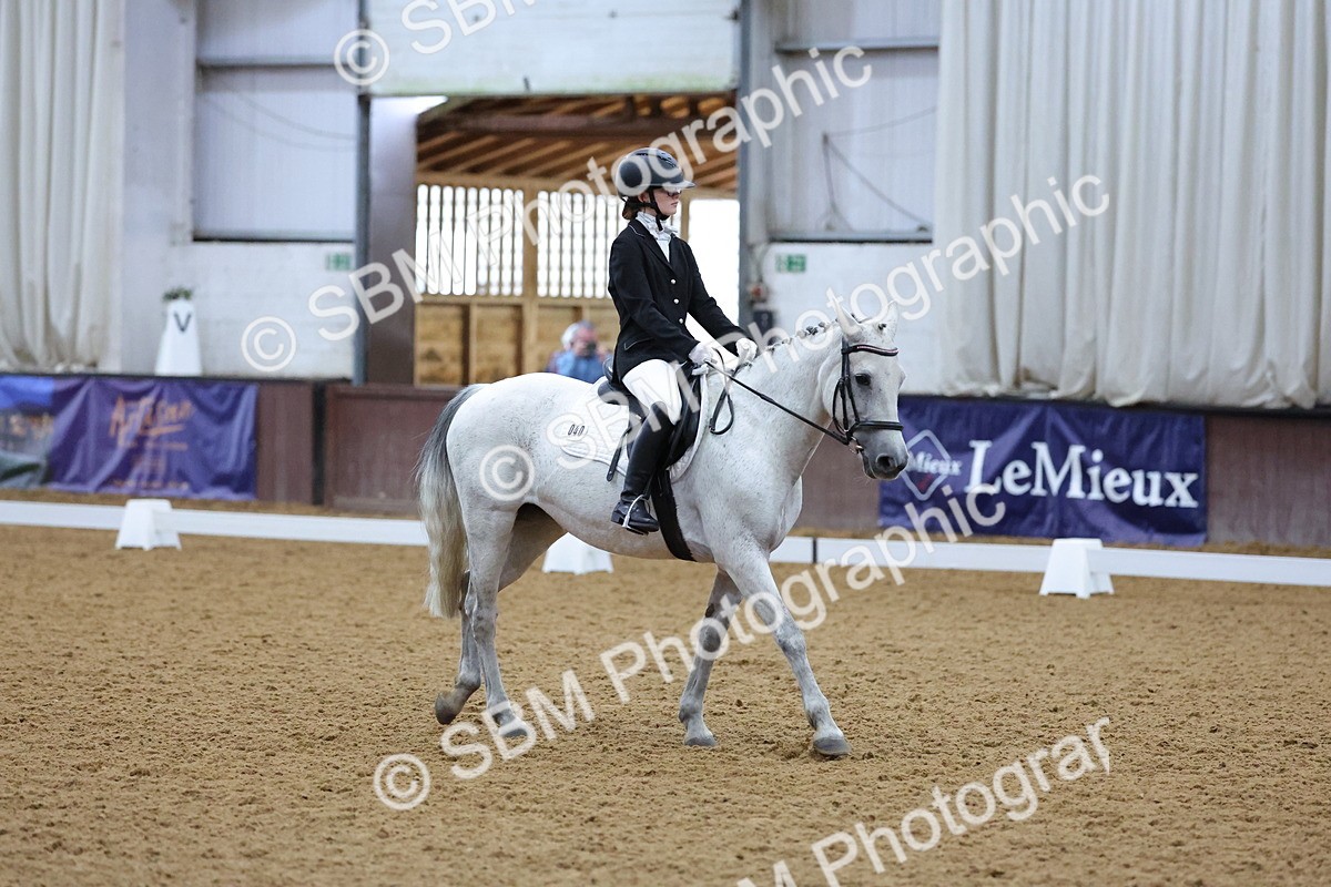 SBM_000110 - Class 2 - Intro 3 Championship - 8.51-9.47