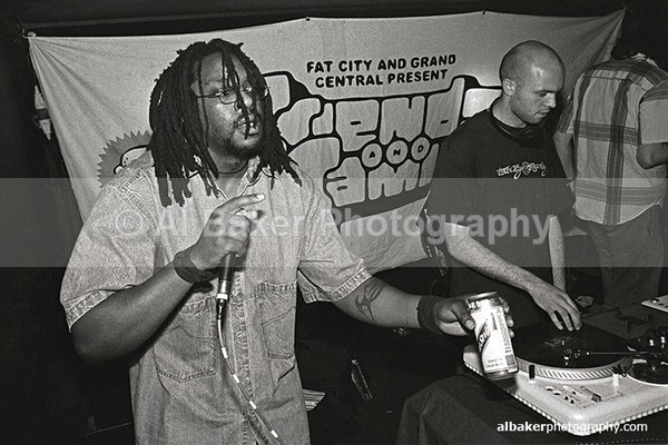 06 - Friends-&-Family @ the-roadhouse 28.06.03