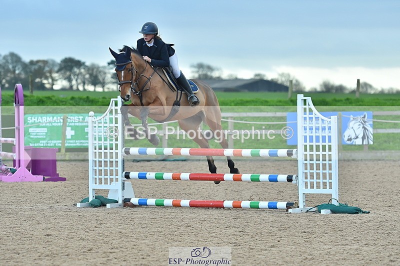 231119A-150234-06354 - Sun Cls 11-13 Children on Horses 90cm, 1m & 1.10m