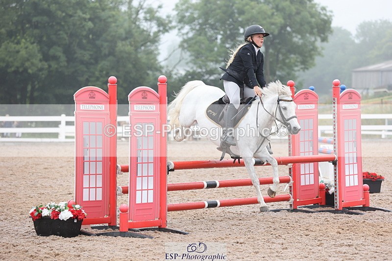 240630A-100517-11717 - Cls 30 British Novice and 80cm Open