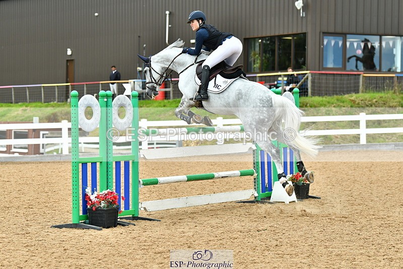 230721A-143856-07025 - Cls 22, 1 Star Gold 1.30m