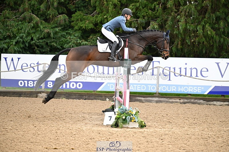 251024A-102026-06406 - B-135-Eva.Carse