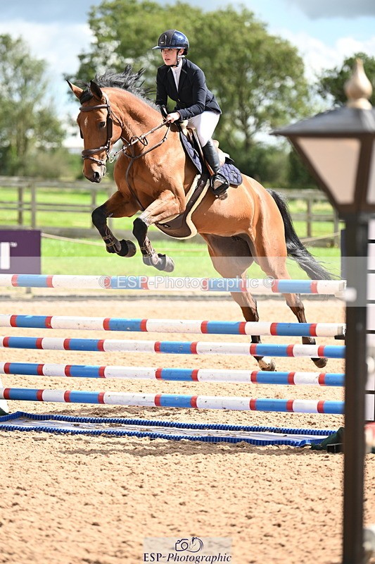 240912A-130725-01628 - Cls 3 Snr Foxhunter