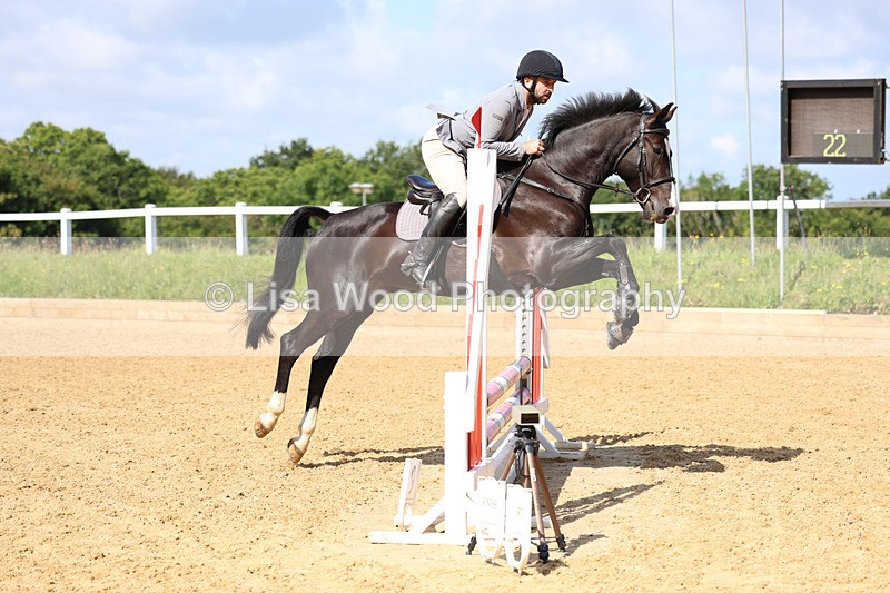 3E7A2640 - Class 2: 70cm Juniors and Seniors