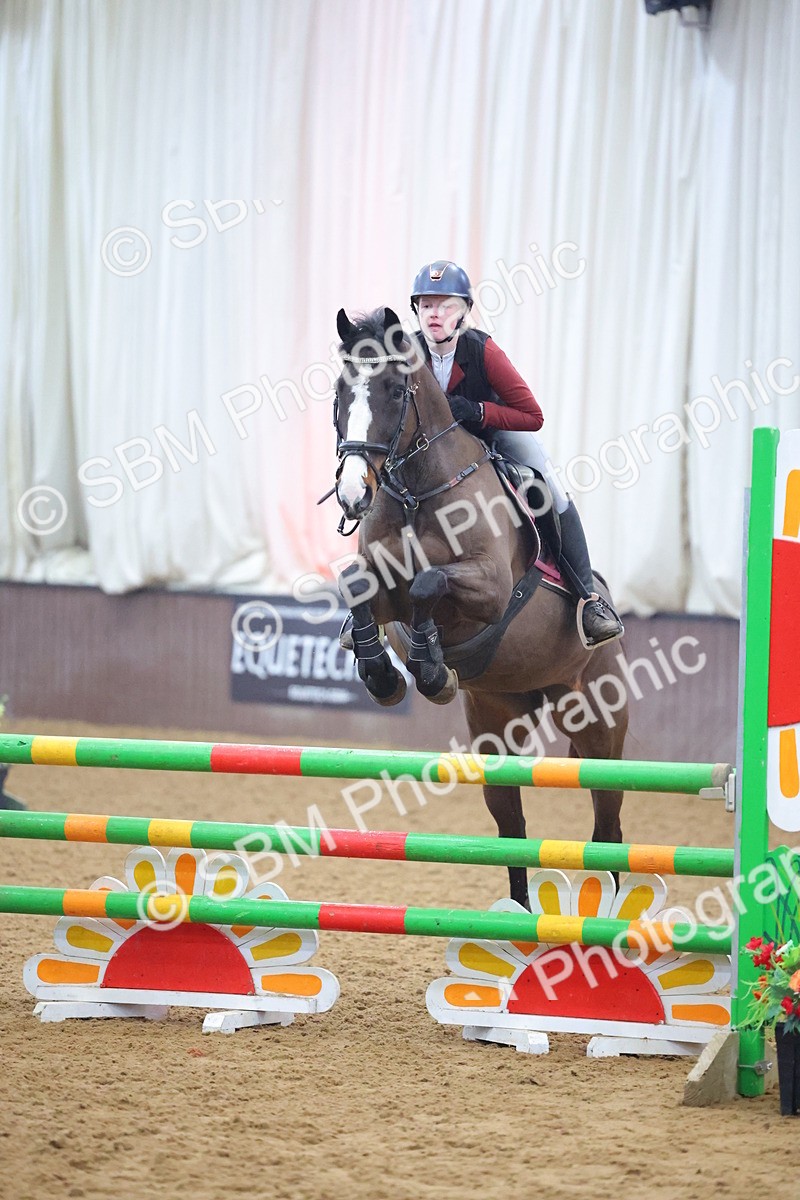 SBM_008415 - Class 21 - Nupafeed Supplements Senior Discovery/ 1m Open - First Round (1.00m)