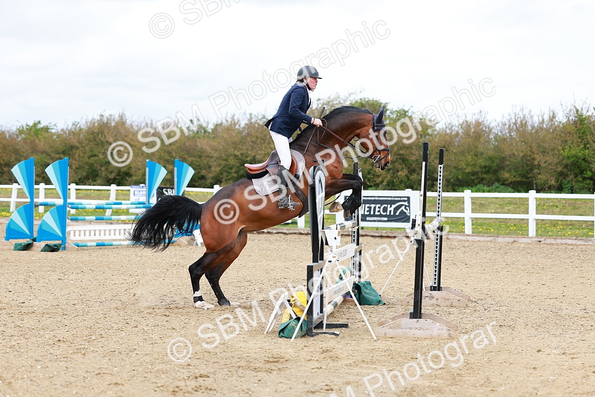 SBM_002513 - Class 10 - Senior Newcomers - 1.10m