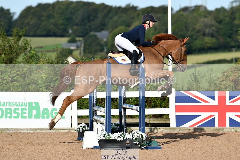 240913A-091319-02873 - Cls 20 Snr British Novice and 90cm Open