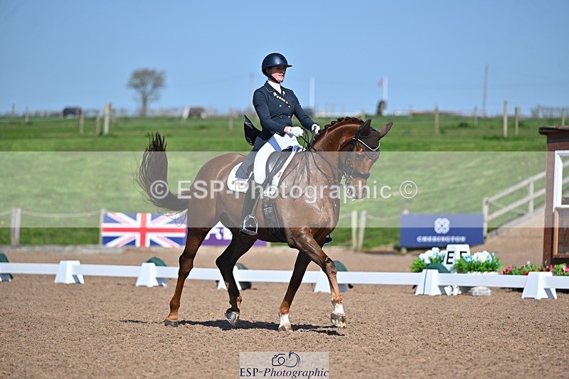 250405-134844-10943 - 141-Tyla.Schou-Dennis.DeNiro