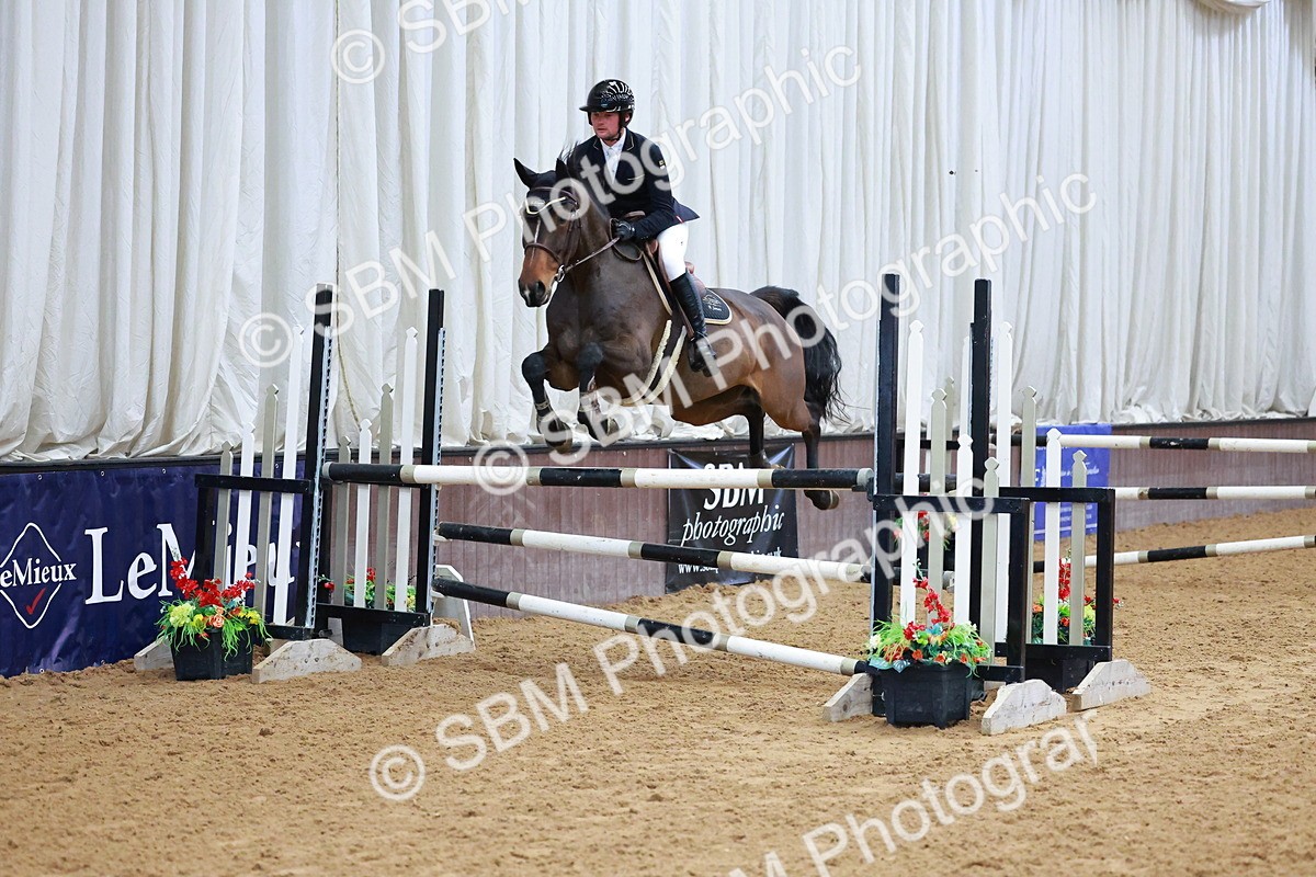 SBM_001121 - Class 4 - Senior Newcomers - 1.10m