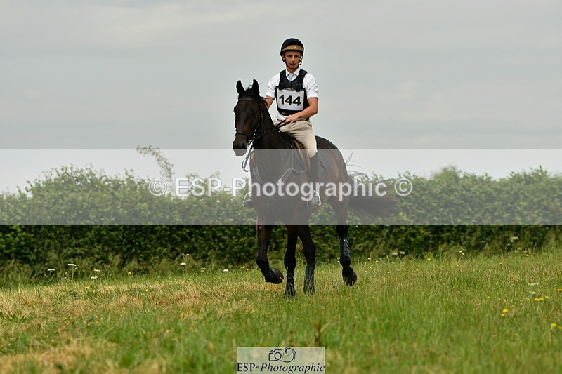 230617B-113213-00713 - XC 144