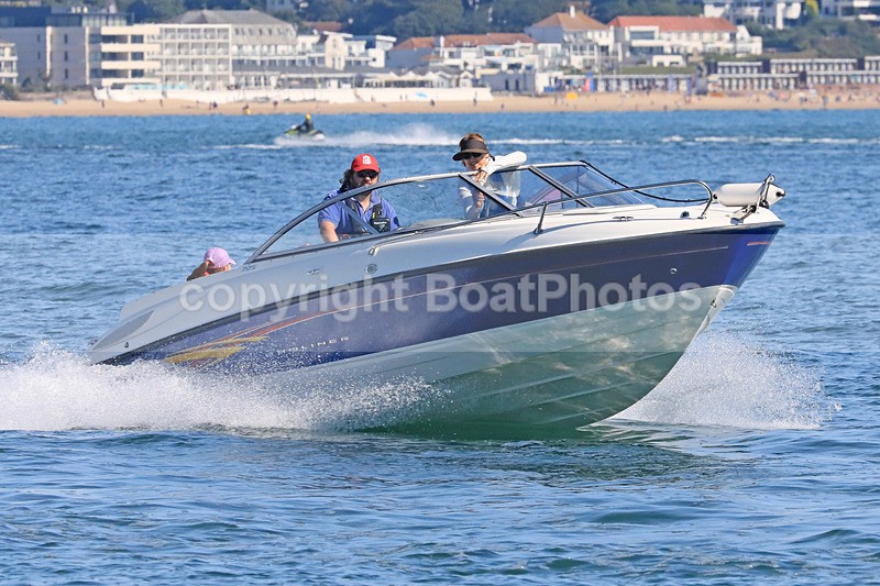 170813 UNNAMED BAYLINER 1Y3A2688 - Speedboats
