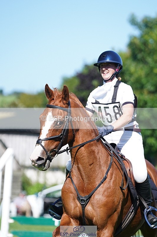 240811A-160826-06196 - 458-