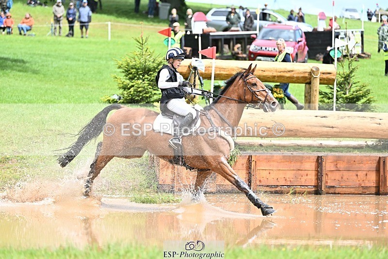 240526-141644-23864 - 501-BRUNO_FG-Edie_Campbell