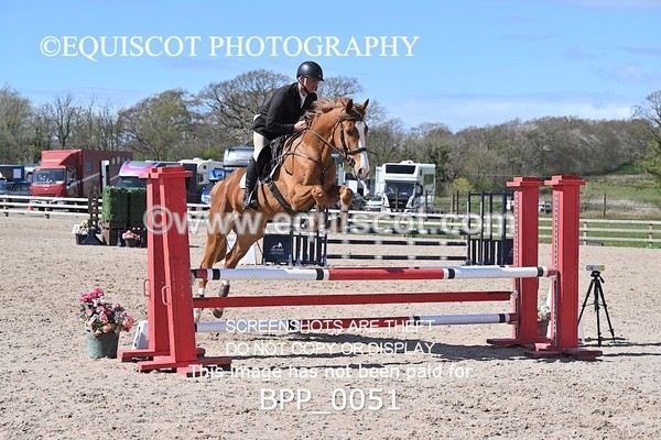 BPP_0051 - CLASS 19 SUN Senior British Novice/ 90cm Open