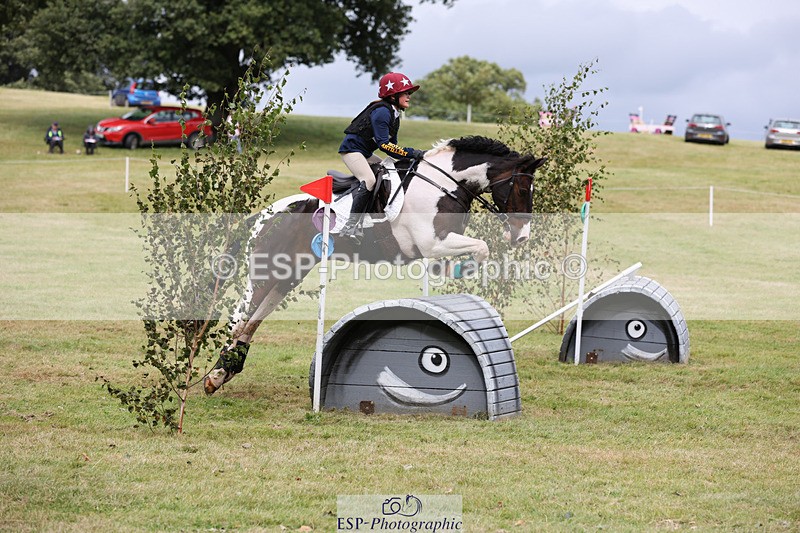 240825X-155945-36378 - 80cm XC 15.30 to 16.30