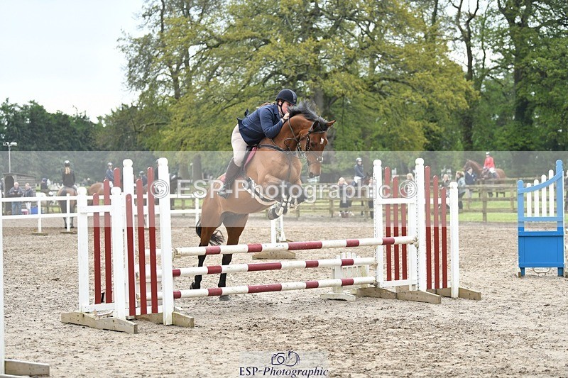 230512-093107-00332 - Cls 10 Snr 85cm Schooling